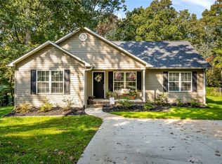 125 Midway Dr, Anderson, SC 29625