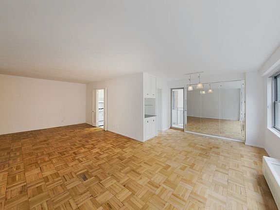 2nd image of 15 W 72nd St APT 6C