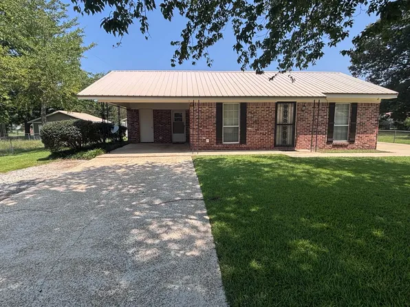 103 Evergreen St, Amory, MS 38821