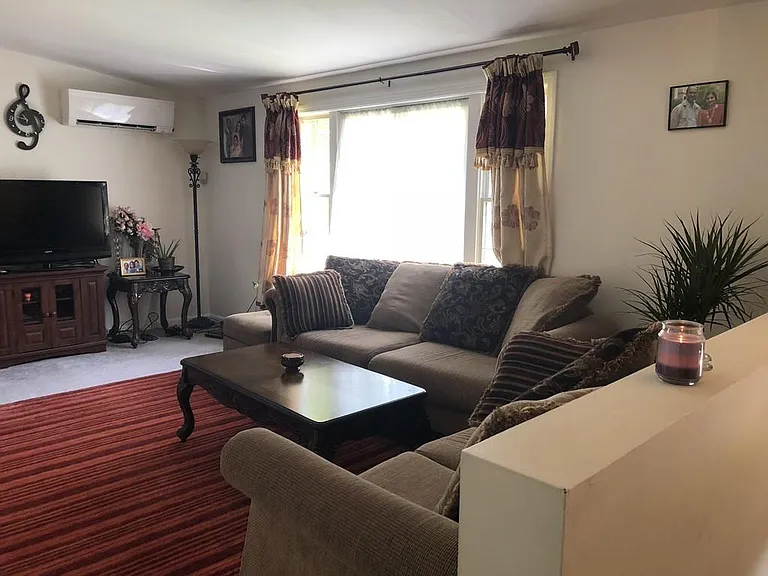 4 Lincoln Pl — Photo 4