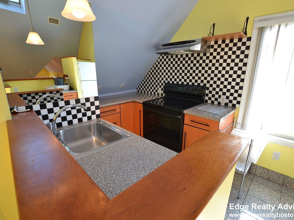 22 Brooks St. #R Boston - Brighton Unit Photo 1