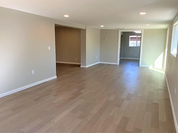 5th image of 352 N Kent Dr