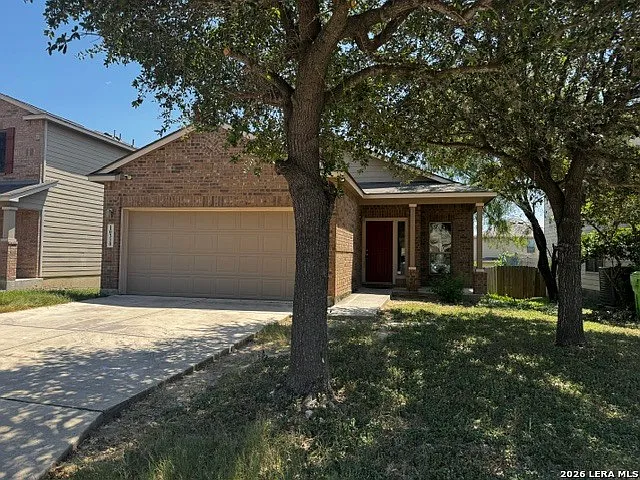 3 bed, 2.0 bath, 1450 sqft, $1,595 — Photo 3