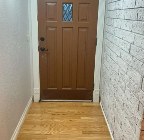 903 NW Hewitt Ln — Photo 3