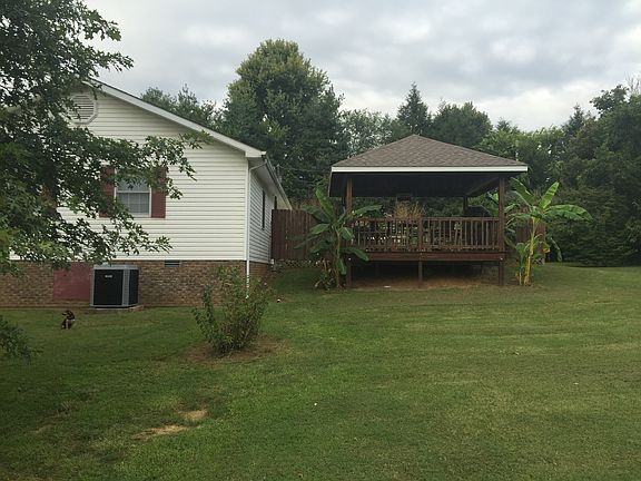 4th image of 423 Taylor St