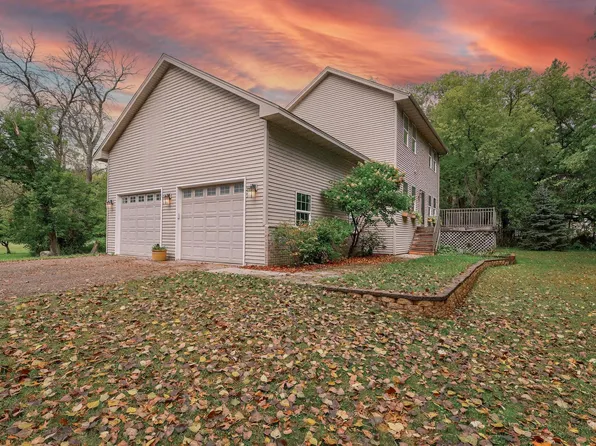 21520 Evergreen St NW, Oak Grove, MN 55011