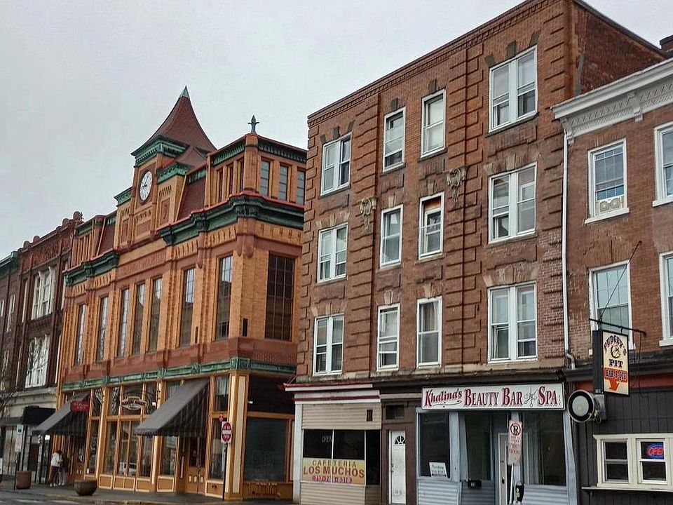 2nd image of 23 S 8th St