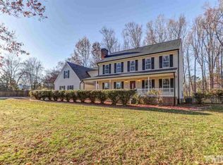 3460 Apple Meadow Dr, Fuquay Varina, NC 27526