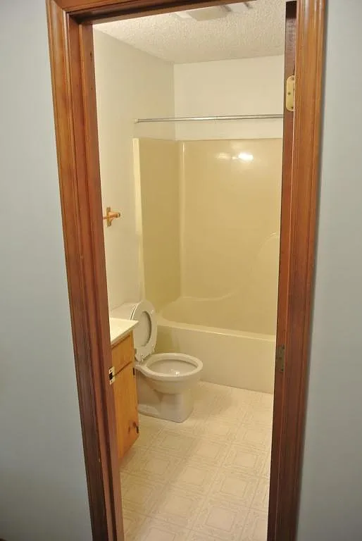 82 Iron Mountain Rd — Photo 3