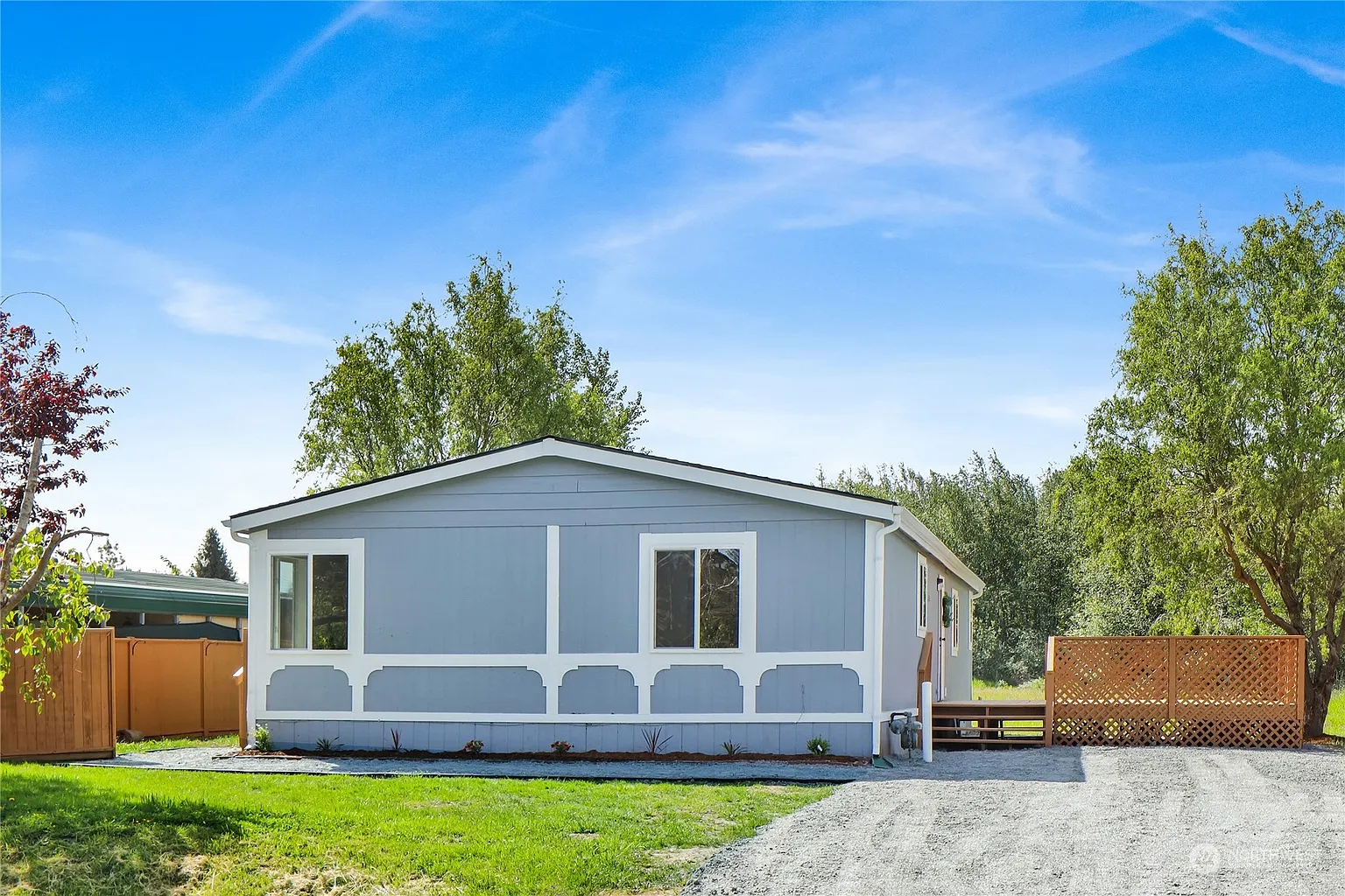 4659 Sunburst Drive photo 1