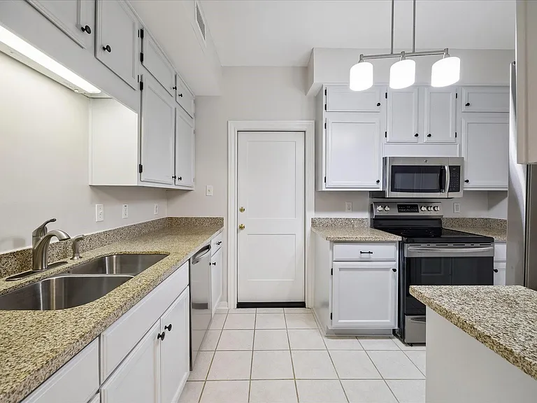 600 Wilcrest Dr #57 — Photo 10