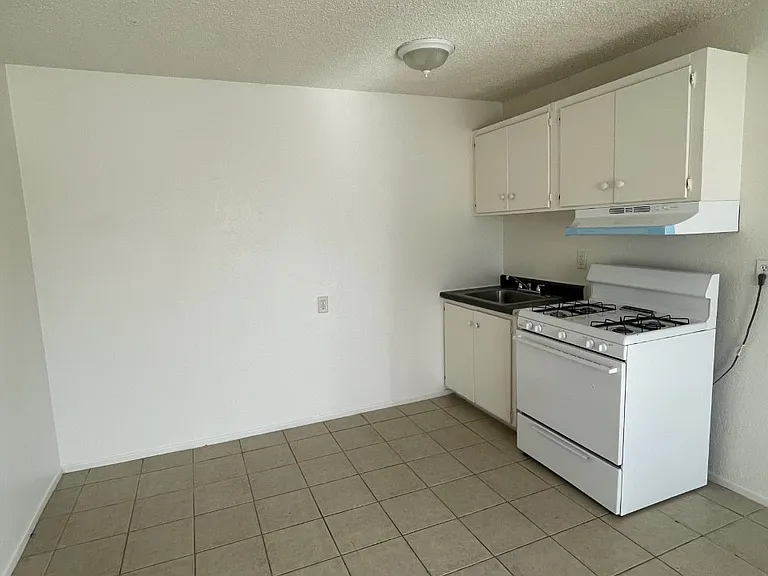 108 Center St — Photo 2