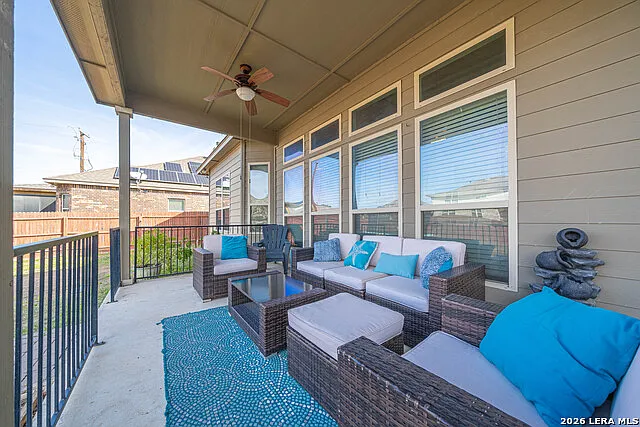 8923 Monument Parke — Photo 32