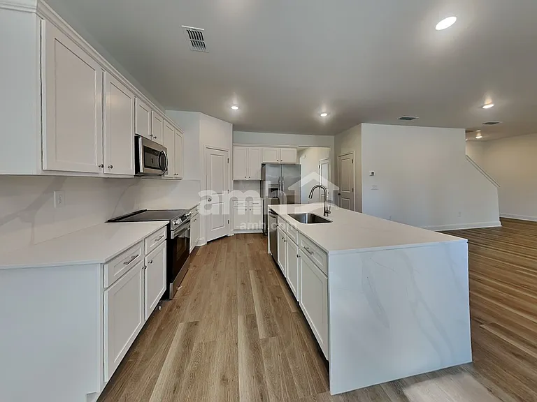1459 Aquamarine Dr — Photo 4