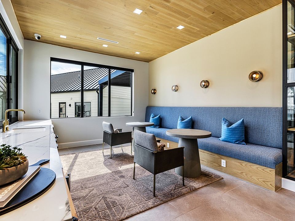 caroline-georgetown-017w