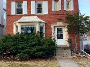 4940 Estes Ave, Skokie, IL 60077