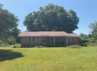 214 Lovelace Cir, Prosperity, SC 29127