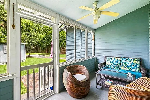 2514 S Carrollton Ave — Photo 16