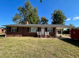 1111 Hillandale Dr, Tuscumbia, AL 35674