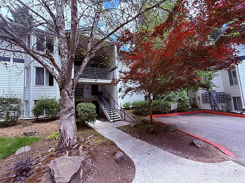 5142 SW Multnomah Blvd #H Photo 1
