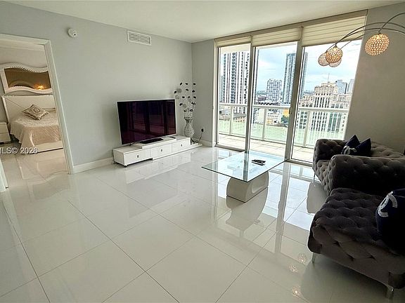 4th image of 50 Biscayne Blvd APT 2501