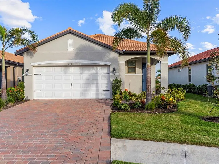 256 Teramo Way — Photo 2
