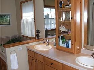 485 Lake Breeze Dr, CHILTON, WI 53014