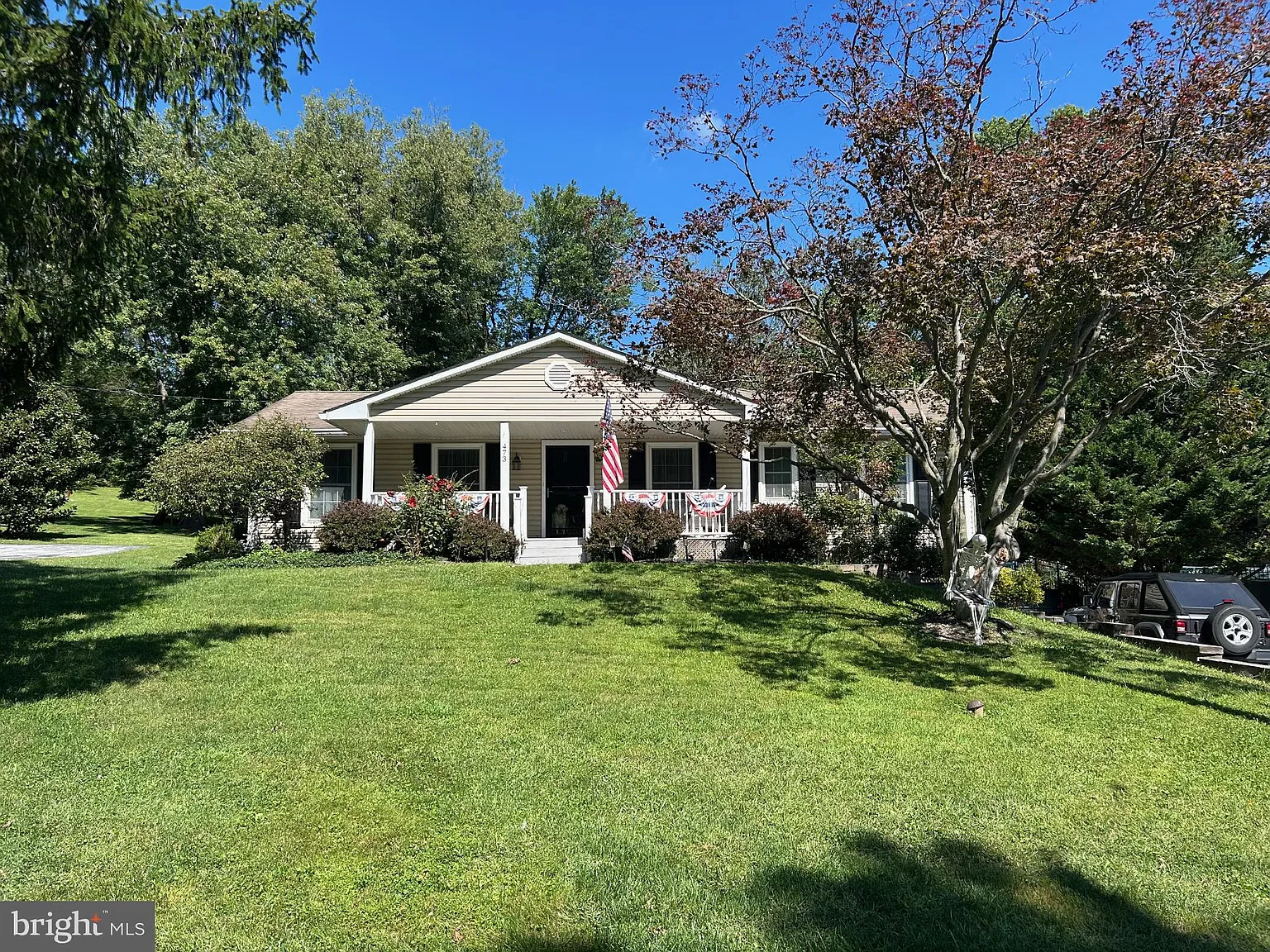 4 bed, 3.0 bath, 3094 sqft, $4,350 — Photo 1