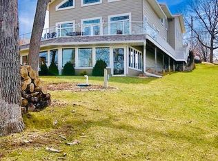 197 Cottage Ln, Montezuma, IA 50171