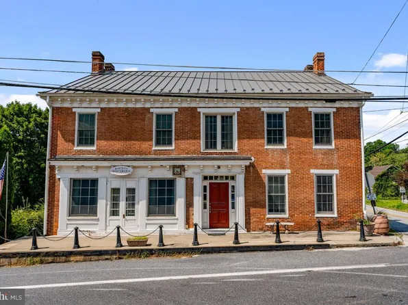 3498 Carlisle Rd, Gardners, PA 17324