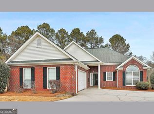 110 Cloverwood Dr, Fayetteville, GA 30215