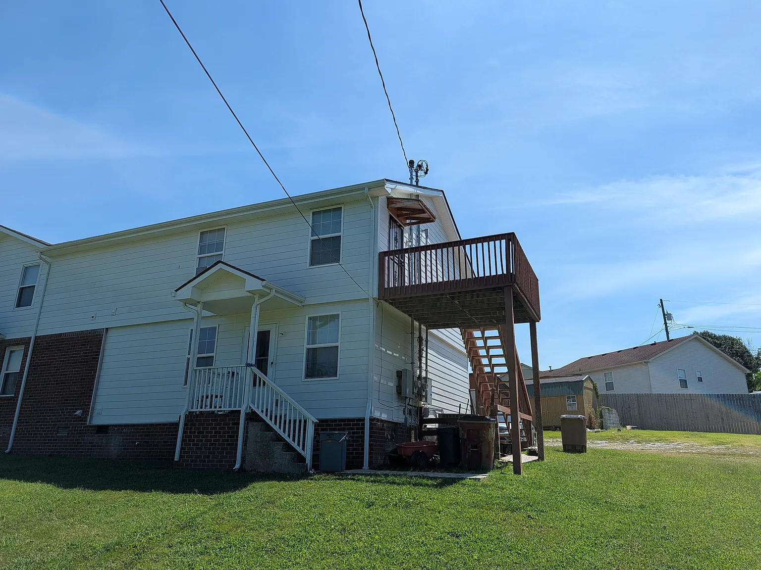 2 bed, 756 sqft, $1,200 — Photo 1