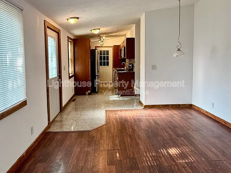 8118 Howard St — Photo 3