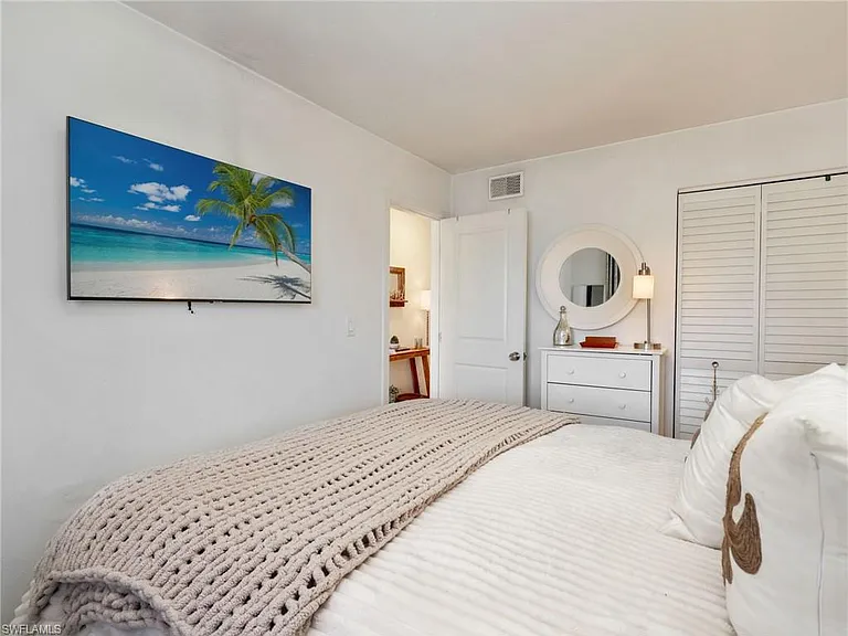 260 Southbay Dr #107 — Photo 22