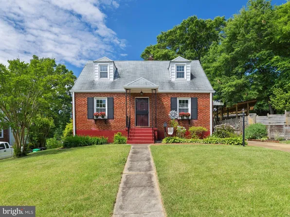 4010 74th Pl, Hyattsville, MD 20784