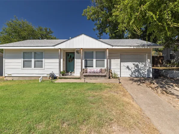 1209 Grace St, Weatherford, TX 76086