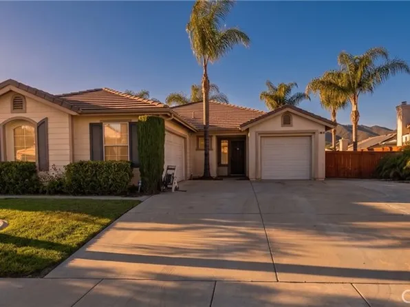 21911 Heliotrope Ln, Wildomar, CA 92595