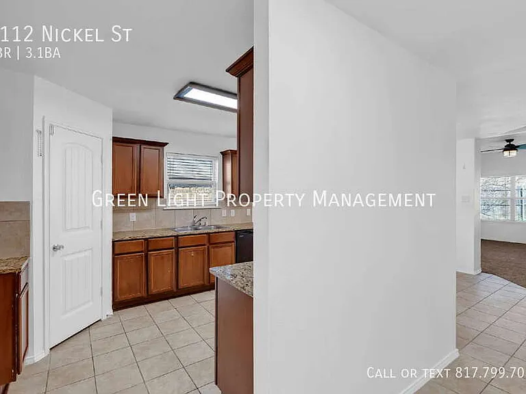 1112 Nickel St — Photo 7
