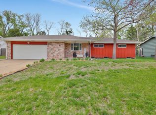 6700 E Farmview St, Wichita, KS 67206