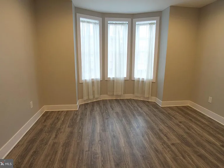 1734 S Ringgold St — Photo 10