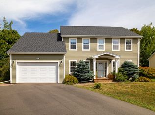 55 Sheffield Cres, Charlottetown, PE C1E 2G8