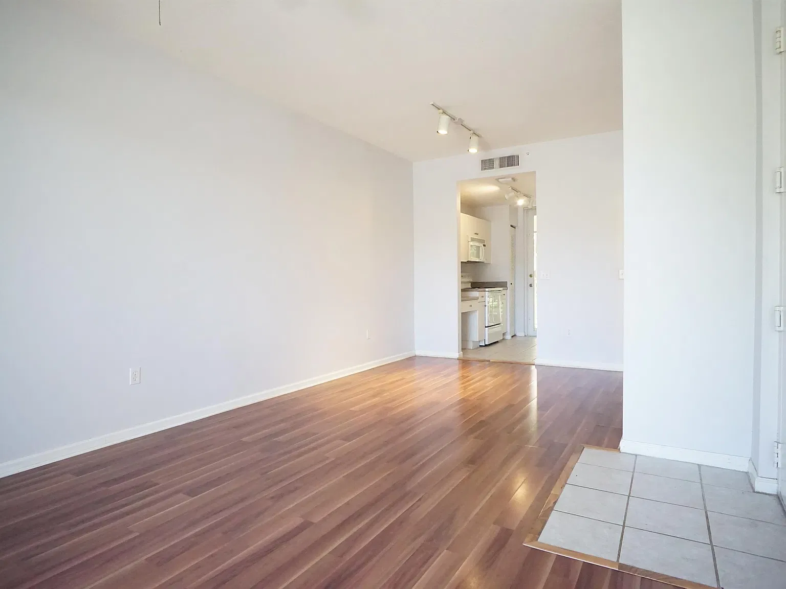 4784 S Central Blvd #15 - 1 — Photo 3