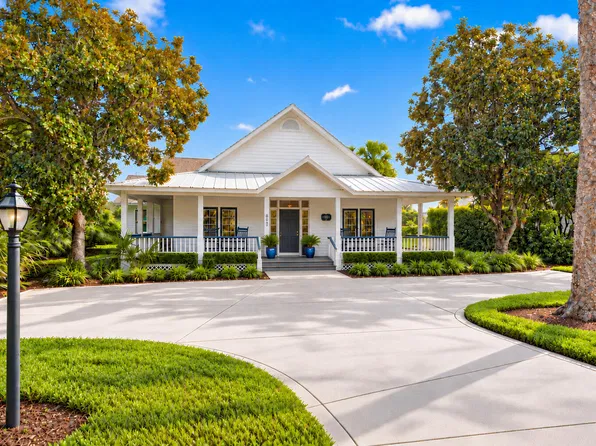 807 CAROLINA Circle SW, Vero Beach, FL 32962