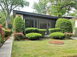 3719 Greenwood St, Skokie, IL