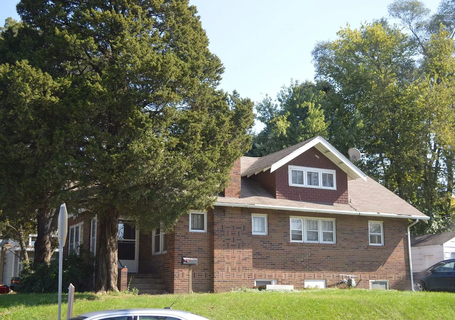3230 Lincoln Way — Photo 1