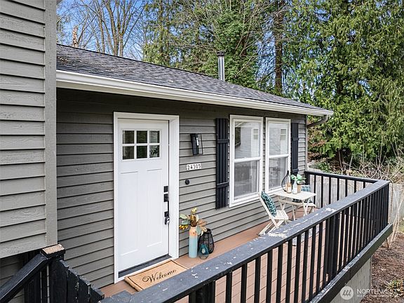 5th image of 24305 Taree Drive NE
