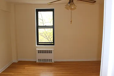 Sold by Thomas Lipovetsky, LREB