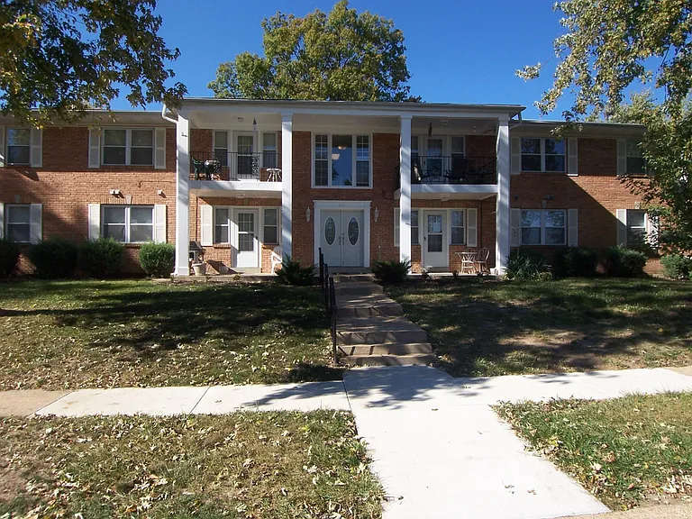 629 Broadmoor Dr #G — Photo 14