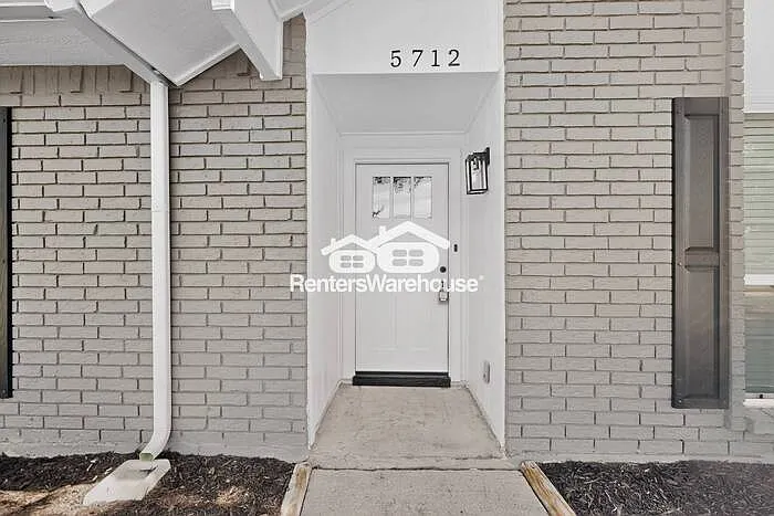 5712 Truitt St — Photo 6
