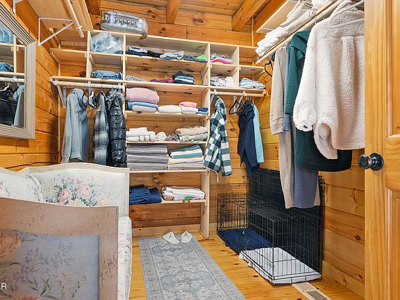 14th image of this home